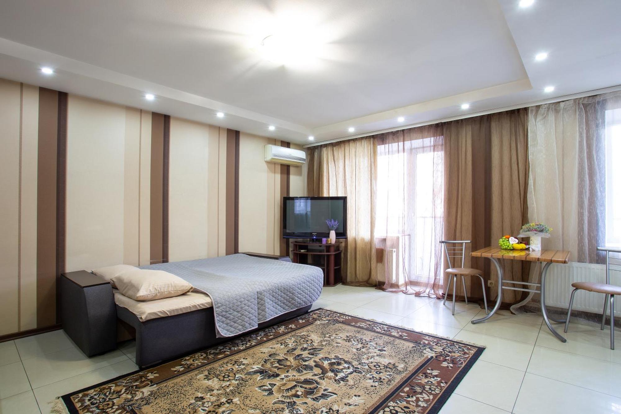 Covent - Garden - Kharkiv Apartment Exterior photo